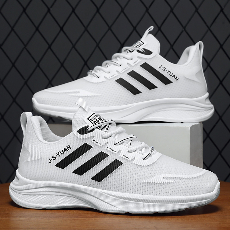 时尚情侣鞋秋季新款休闲运动单鞋轻质软底学生鞋