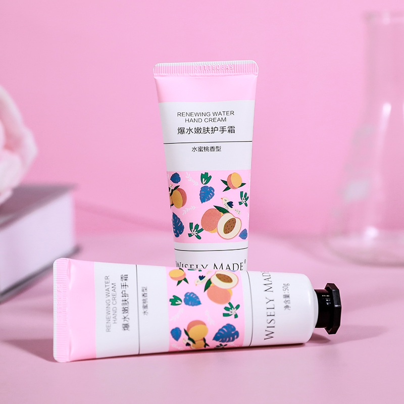 WISELY MADE50g爆水嫩肤护（水蜜桃香型） ，烟酰胺亮肤护手霜（coco香型）